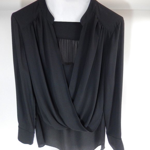 BCBGMAXAZRIA Top - Picture 1 of 8